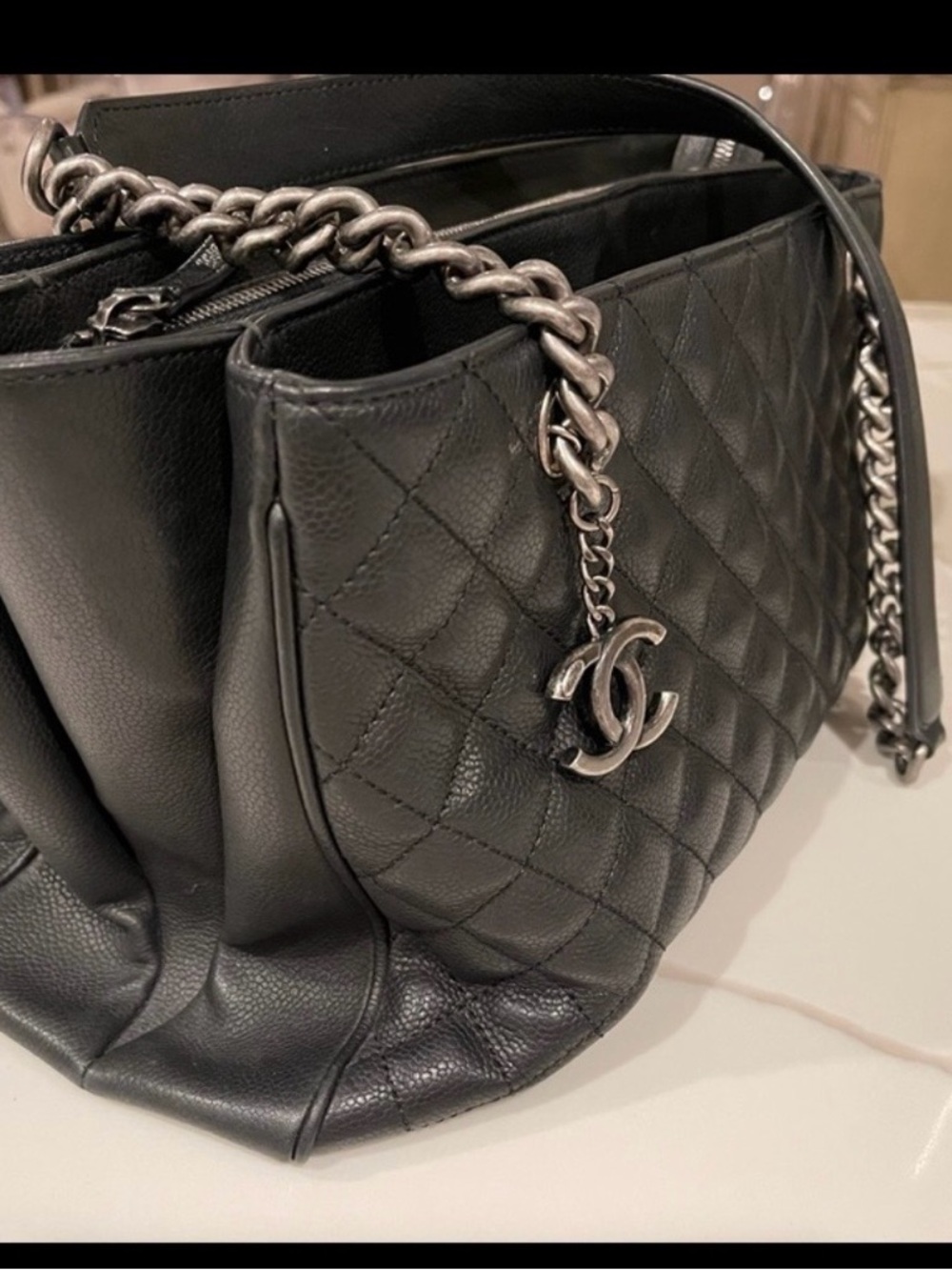 CHANEL QUILTED CC CHAIN MEDALLION BLACK CAVIAR SHOPPING TOTE - Picture 9 of 16